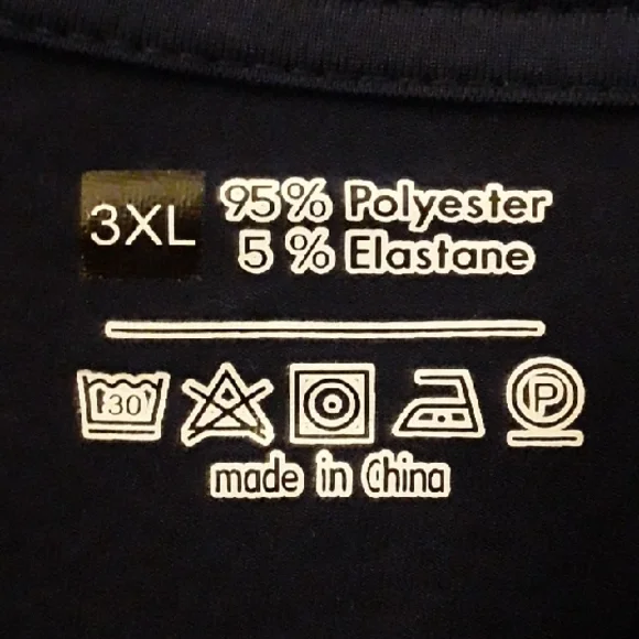 NWOT Navy Blue Graphic Tee with Salty Design - Picture 4 of 6